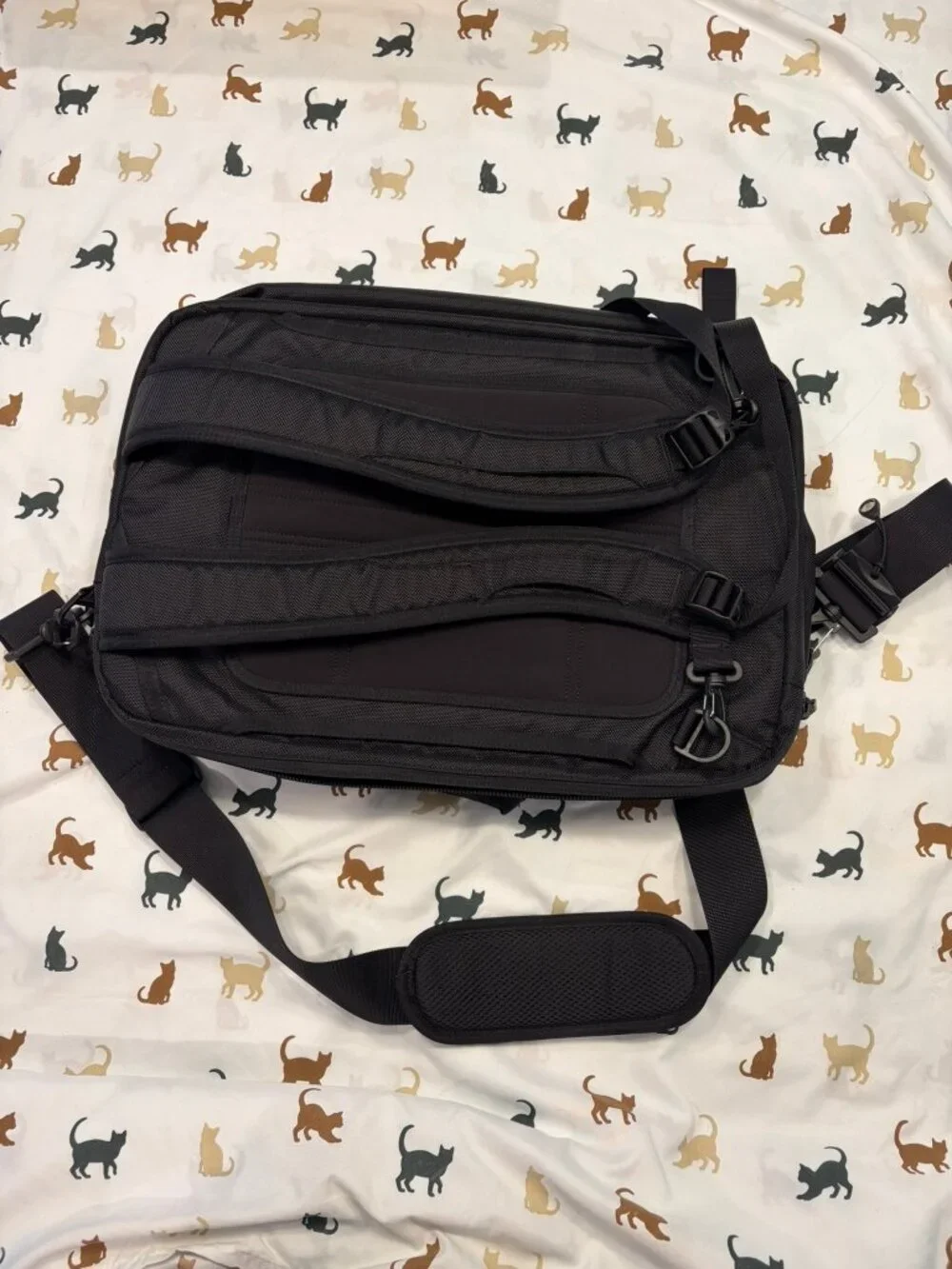 Timbuk2 Laptop Backpack/Messenger Bag – Black – Padded Laptop Sleeve